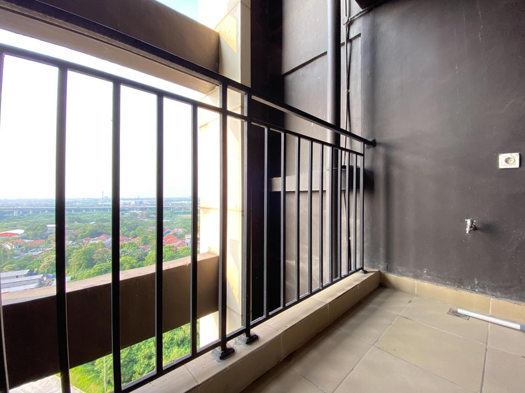 Comfort Stay And Simply 2Br At Meikarta Apartment By Travelio Cikarang Exterior photo